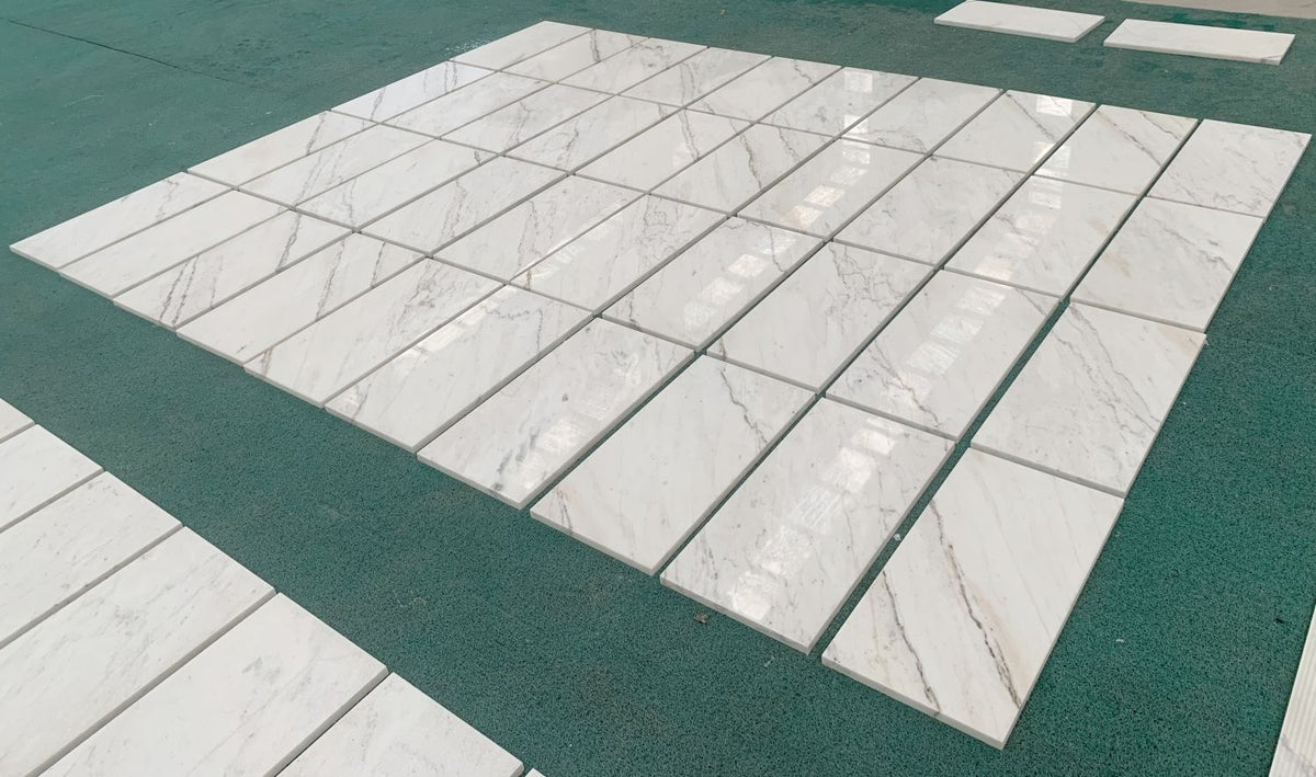 570908981
