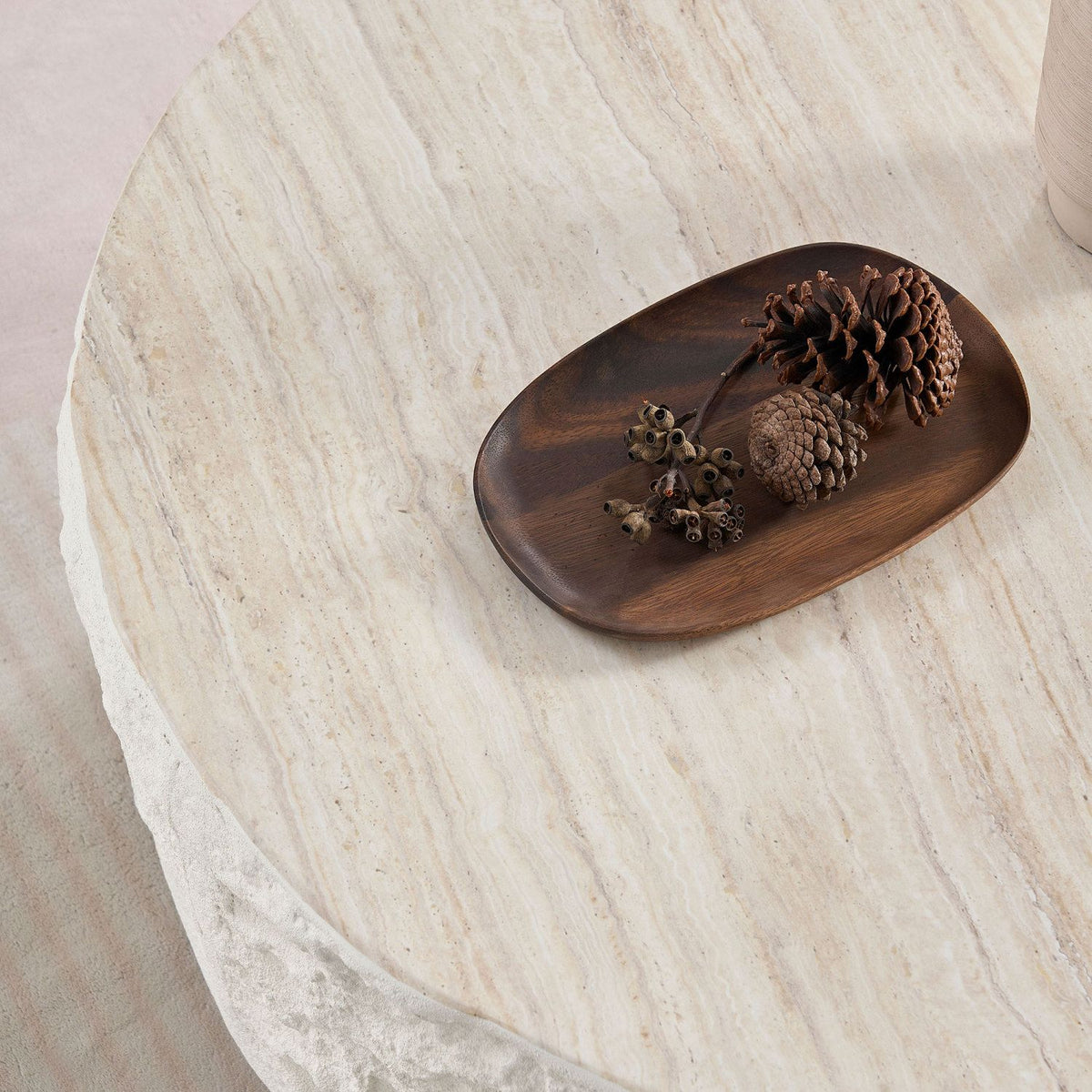 563478841