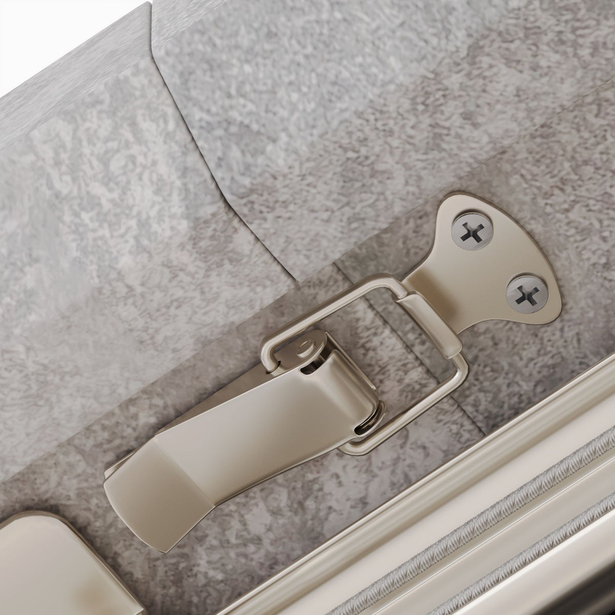 570790371
